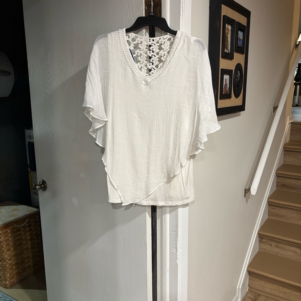 Apt. 9 Ivory Lace Accent Blouse